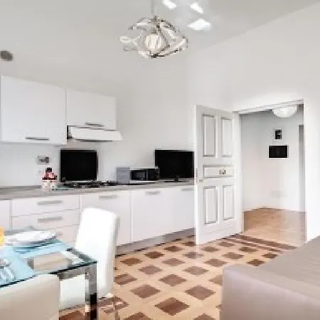 Appartement Bezzecca Suites *